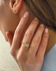 Cannelé Round Brilliant-cut Diamond Stud Earrings