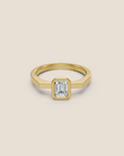 Miami bague de fiançailles diamant taille émeraude