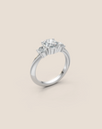 Sunkissed bague trilogie diamant taille ovale