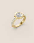 Sunkissed bague de fiançailles diamant taille brillant rond