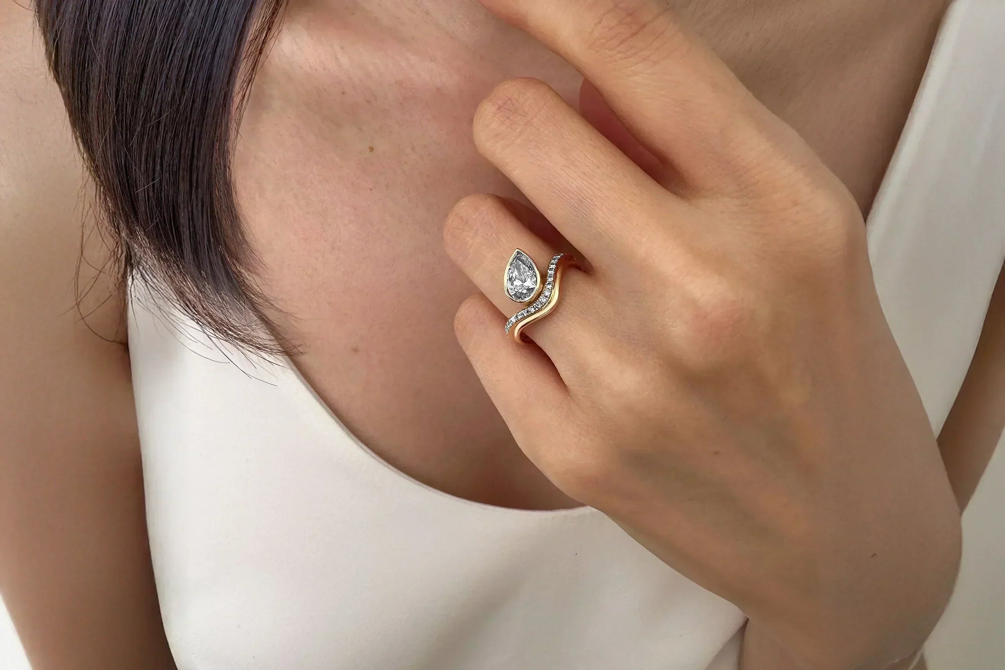 How to Choose an Engagement Ring: A Complete Guide
