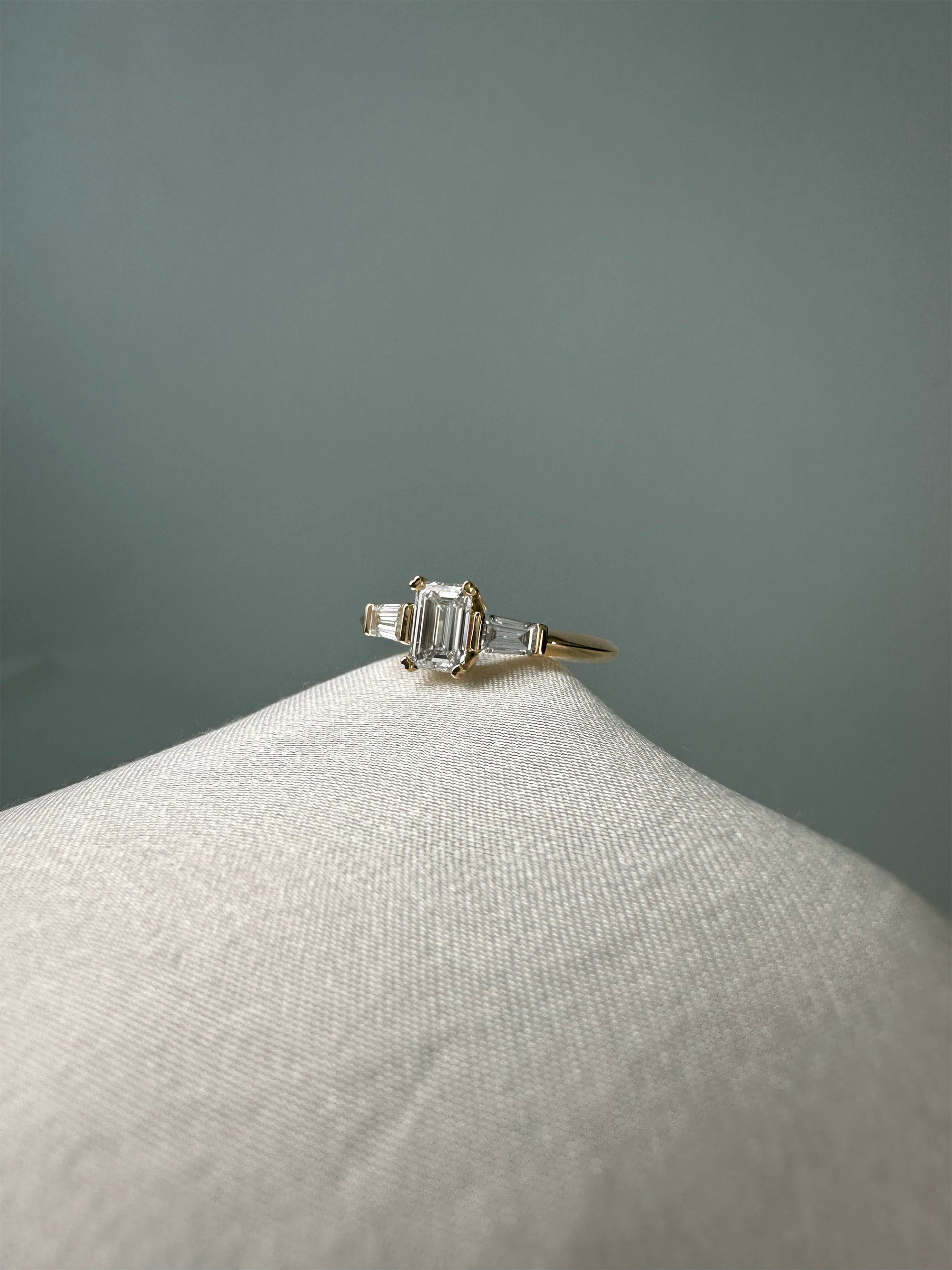 What Makes an Engagement Ring Feel Timeless?