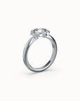 Cannelé Round Brilliant-cut Diamond Solitaire Ring